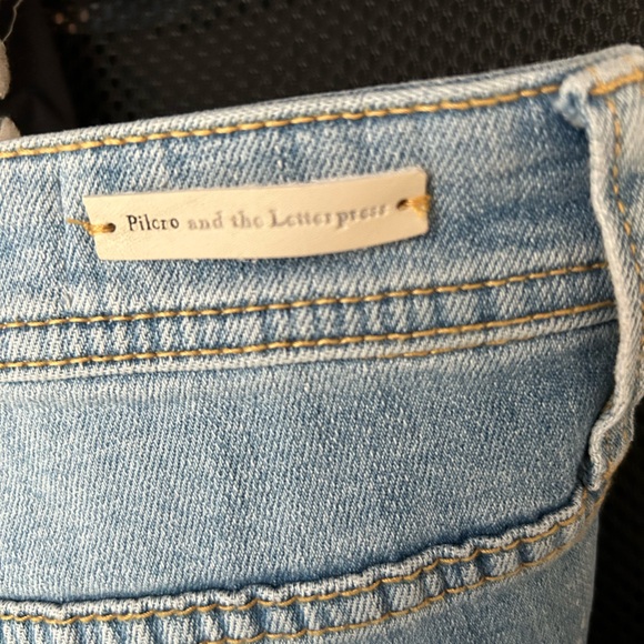 New Pilcro mid-rise paint splattered straight leg boyfriend jeans embroidered - Picture 9 of 9